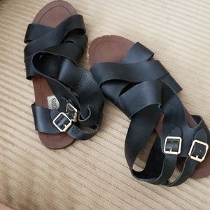 Steve Madden leather Roman flats (7.5)